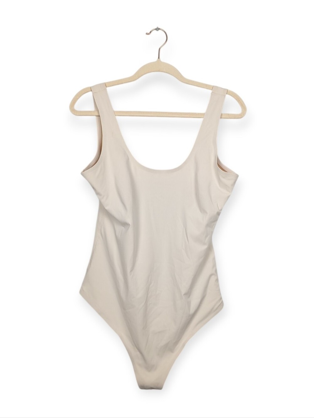 Pinsy Ivory Scoop Neck Bodysuit Shapewear Sleeveless Stretch Size XL